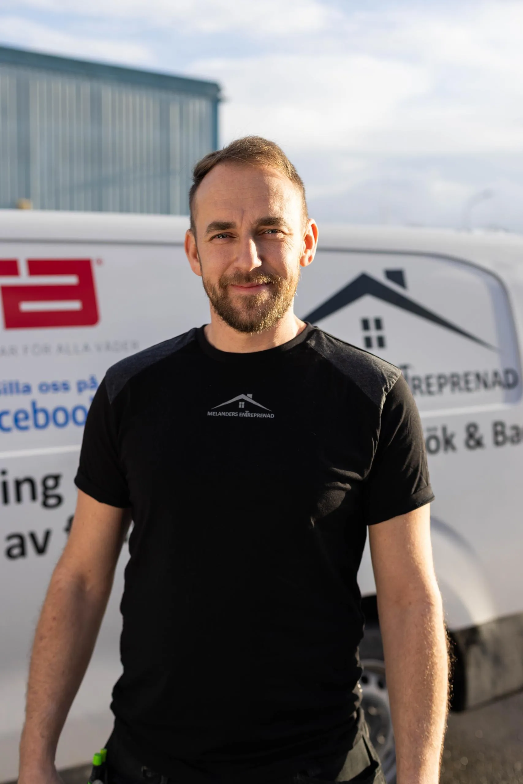 Christoffer Mossberg, Byggnadsarbetare på Melanders Entreprenad
